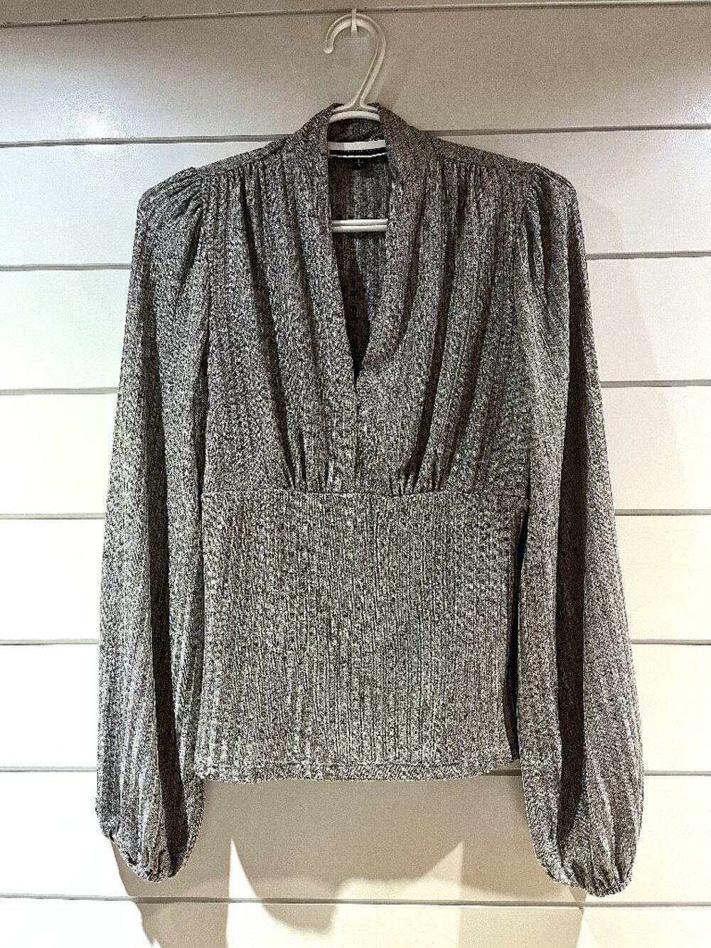 Melanie Lyne Silver thread sparkle stretch long sleeve v neck empire waist S-L